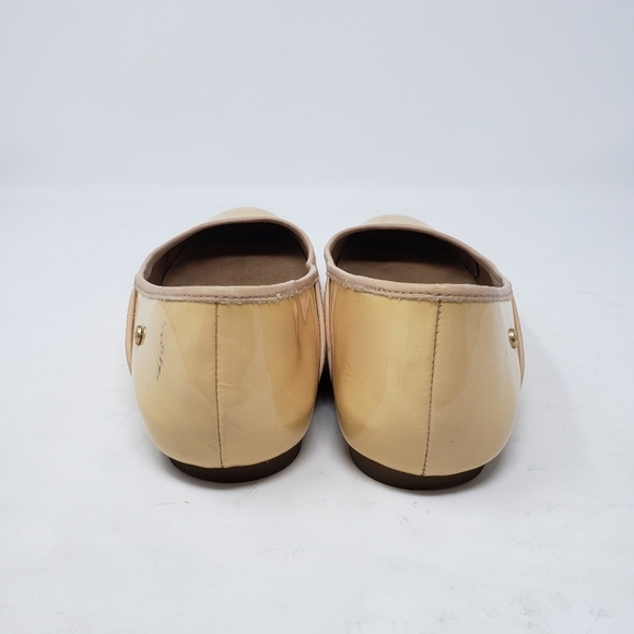 UGG Australia Antora Patent Leather in Nude Flats Size 7 - Picture 6 of 12